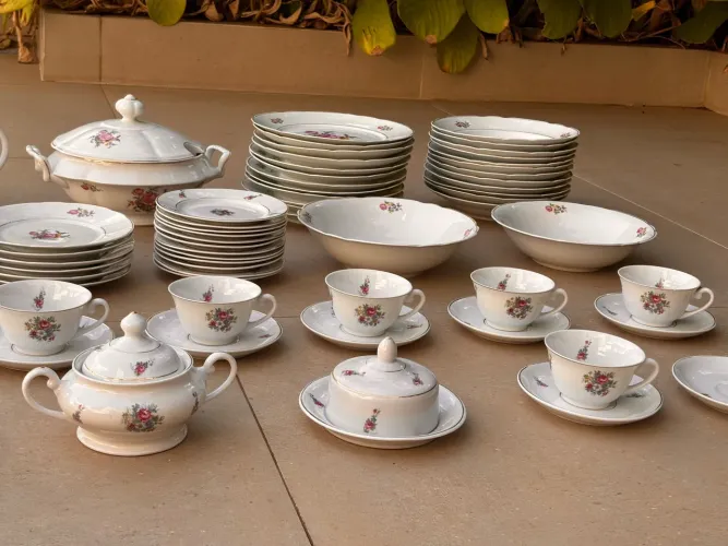 Aparelho De Jantar E Chá Porcelana Real São Paulo Anos 50/60 -Com Baixela