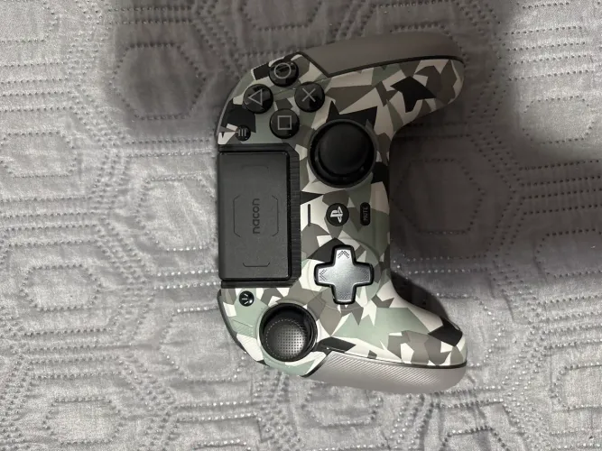 Controle Revolution Pro 5