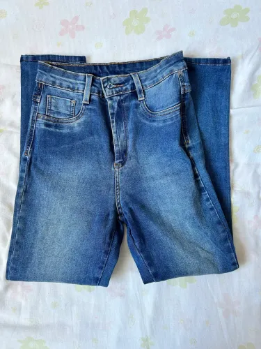 Calça Jeans Sawary com cinta modeladora 40