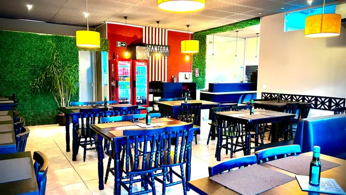 PIZZARIA COM 10 ANOS DE MERCADO. UMA ESTRUTURA COMPLETA. AGORA, PODE SER SUA!