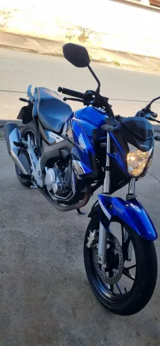 Honda Twister 250 - Baixa KM