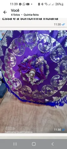 tradicional guarda-sol balinês (oriundo de Bali, na Indonésia)