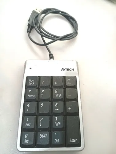 Teclado numérico Usb A4 Tech Modelo TK-7