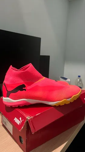 Chuteira society Puma Future Pro