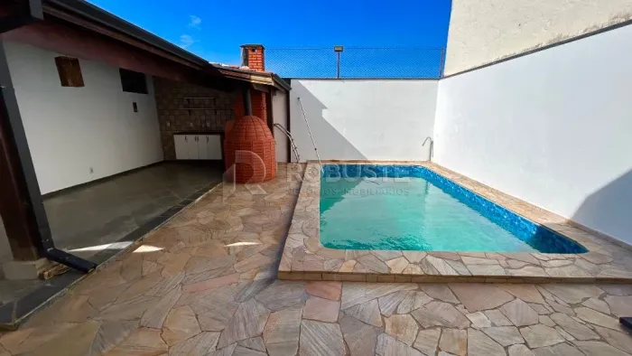Casa térrea para locação no Jardim Paraíso em Botucatu