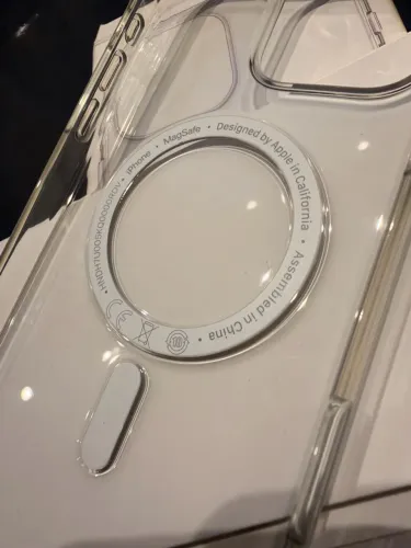 Capa 16 pro Max MagSafe original.
