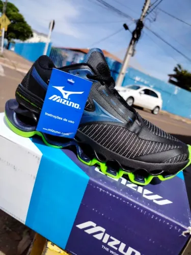Mizuno pró 15 lançamento