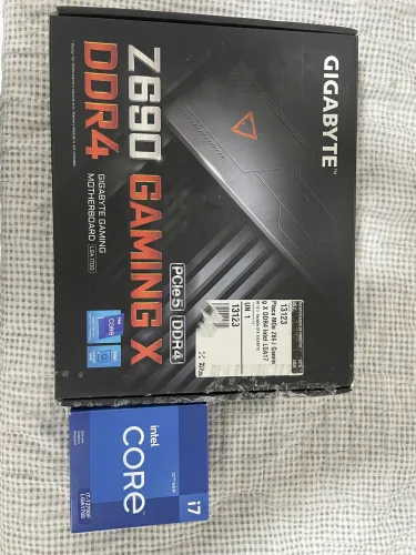 Kit Placa-Mãe + Processador Intel i7 12ª geração