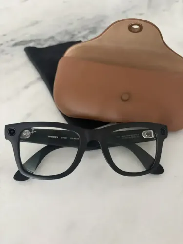 Ray-ban Meta Wayfarer Preto Lente Transition
