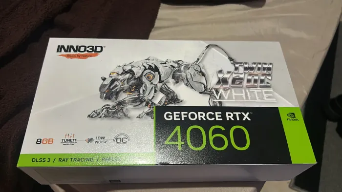 RTX 4060 TWIN X20C WHITE