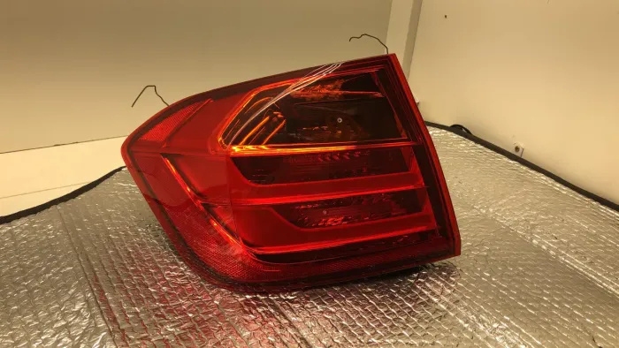 Lanterna Traseira Direita BMW Série 3 F30 Original LED