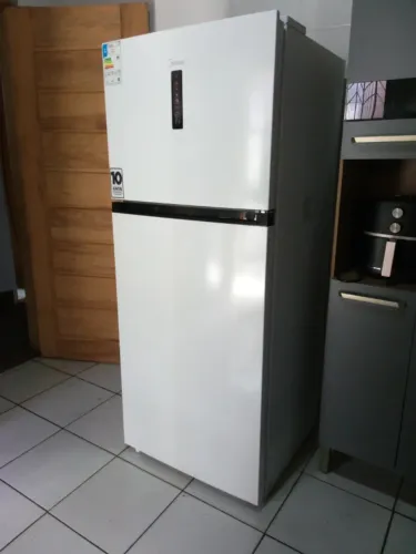 REFRIGERADOR TOP FREEZER