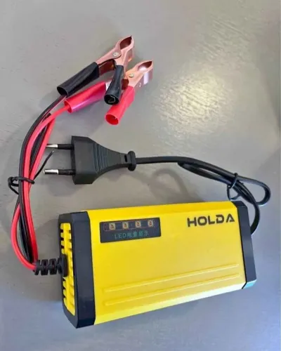 Carregador de Bateria Holda 12V Profissional Carro e Moto