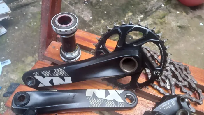 Pedivela integrado SRAM NX com coroa e Woolootech!! Entrego em aparecida!!