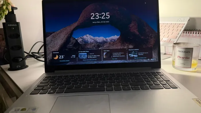 Notebook Lenovo IdeaPad 1 i3 12ª Geração | 8GB RAM | SSD 256GB | 15,6?