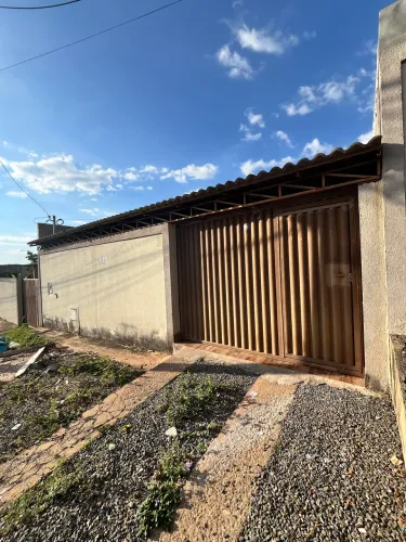 ALUGO CASA EM LUZIÂNIA 