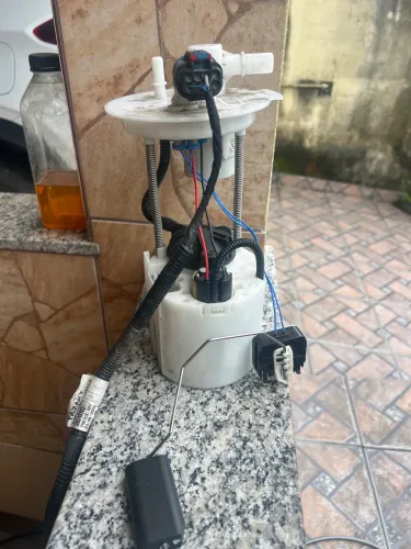 Bomba de Combustível Onix Tracker 1.0 (2020 A 2024)