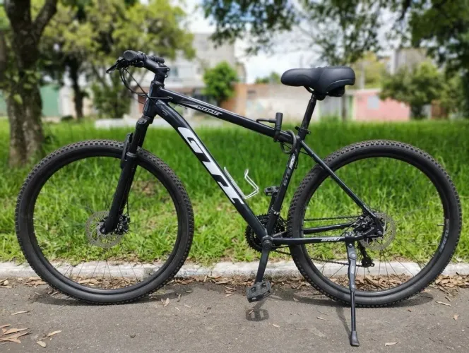 BICICLETA MOUNTAIN BIKE GTI ROMA - PRATICAMENTE NOVA! (COM UPGRADES)