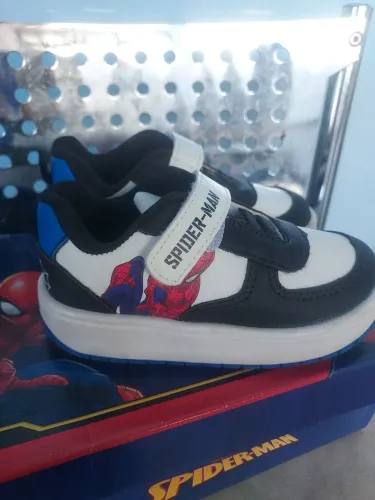 Tênis infantil Homem aranha