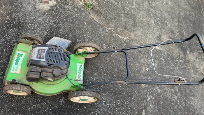 Cortador de Grama Trapp RM-60G Gasolina Motor Briggs & Stratton 675EX