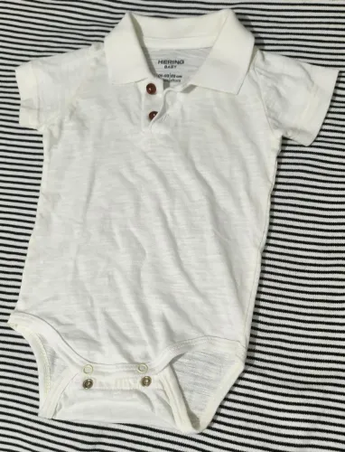 Body polo Hering Baby tamanho 1 a 3 meses