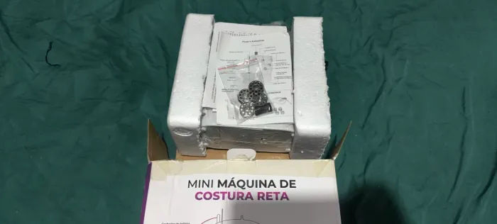 Mini Máquina Costura Reta Tutto Home Mcp-100 Portátil