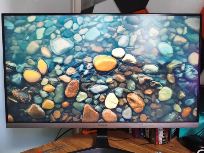 Monitor Samsung UHD 28'' IPS 4K Hdmi Freesync HDR 60Hz