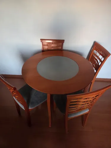 Mesa de Jantar,/ 4 cadeiras
