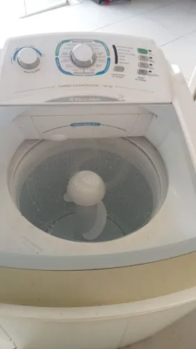 Vendo máquina eletrolux 10 kl