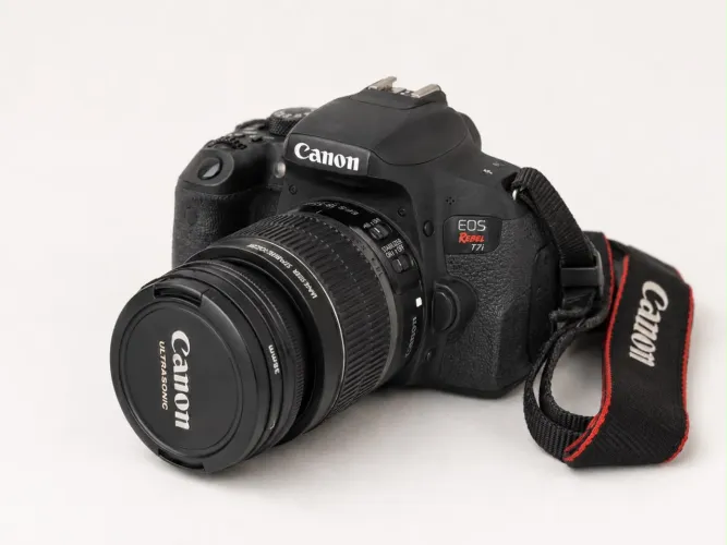 Canon EOS Rebel T7i / EOS 800D + acessórios completa