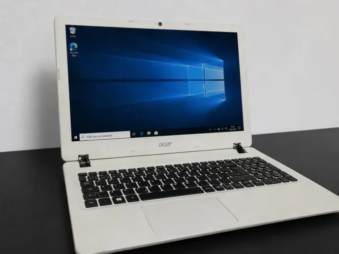 Notebook Acer Aspire ES1-572 | Intel Core i3 6ª Geração | SSD 256GB |  6GB RAM