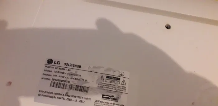 Smarttv 32 LG DEFEITO NO LED SÓ TROCAR