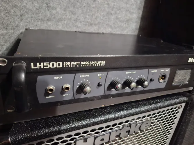Amplificador Hartke Lh500 ,potência 500 Watts.