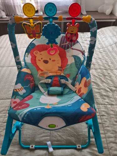 Cadeirinha de balanço musical
