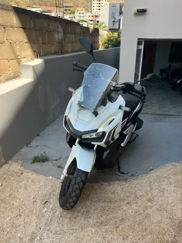 Honda ADV 2021 - Apenas 10.687 km