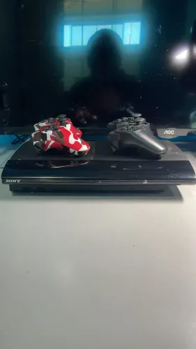 ? PS3 SUPER SLIM 250GB NA CAIXA ? ? 40+ Jogos no HD (GTA V, God of War, The Last...)