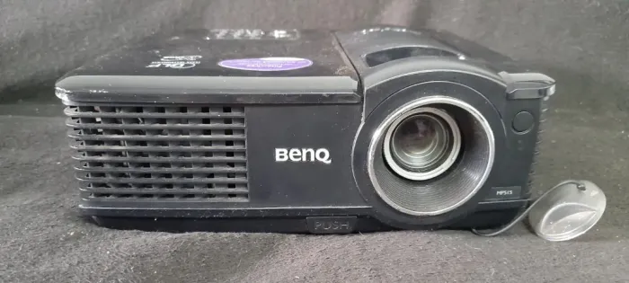 projetor marca benq modelo mp515. dlp texas i struments. srgb