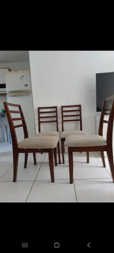 Vendo 4 cadeiras