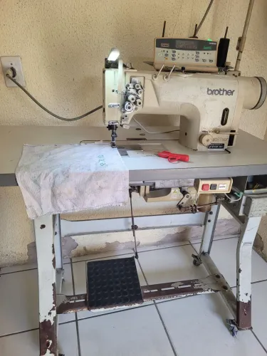 Maquina de costura