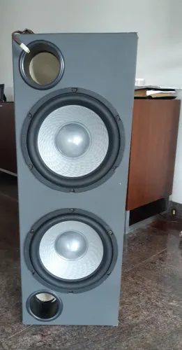 Dois Subwoofer Bravox 12, UXP 500 Rms, bobina Dupla 4 Ohms + Caixa Dutada
