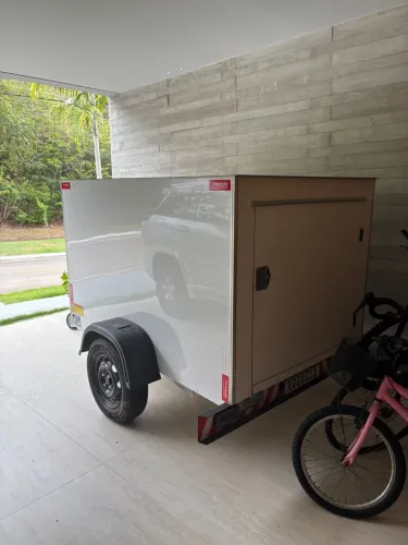 Reboque baú TRAJANO 2025