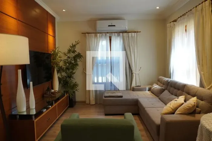 Casa à Venda - Vila Madalena, 3 Quartos, 143 m2
