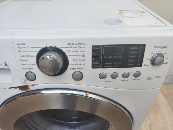 Máquina de lavar LG usada e com pequenos defeitos