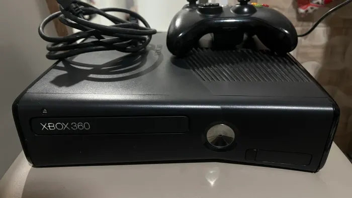 X box 360 slim ( luz vermelha)