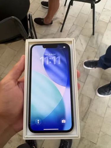 iphone 13 em ótimo estado