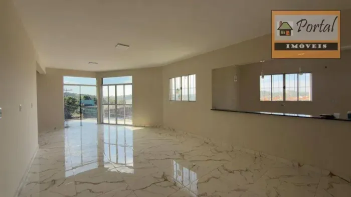 LOCAÇÃO - CASA NOVA COM 3 DORM (1 SUITE), SALA PARA VÁRIOS AMBIENTES - QUINTAL AMPLO - R$