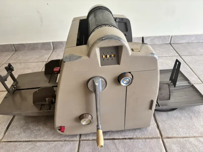 Mimeógrafo / Duplicador Antigo Gestetner 410 - Peça Vintage