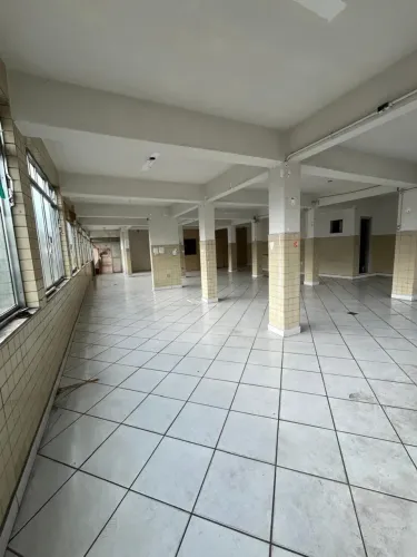Aluga- se SOBRELOJA no centro de Duque de Caxias