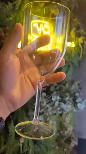 VENDO TAÇAS