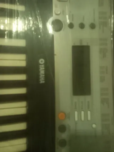 TECLADO YAMAHA PSR E 203